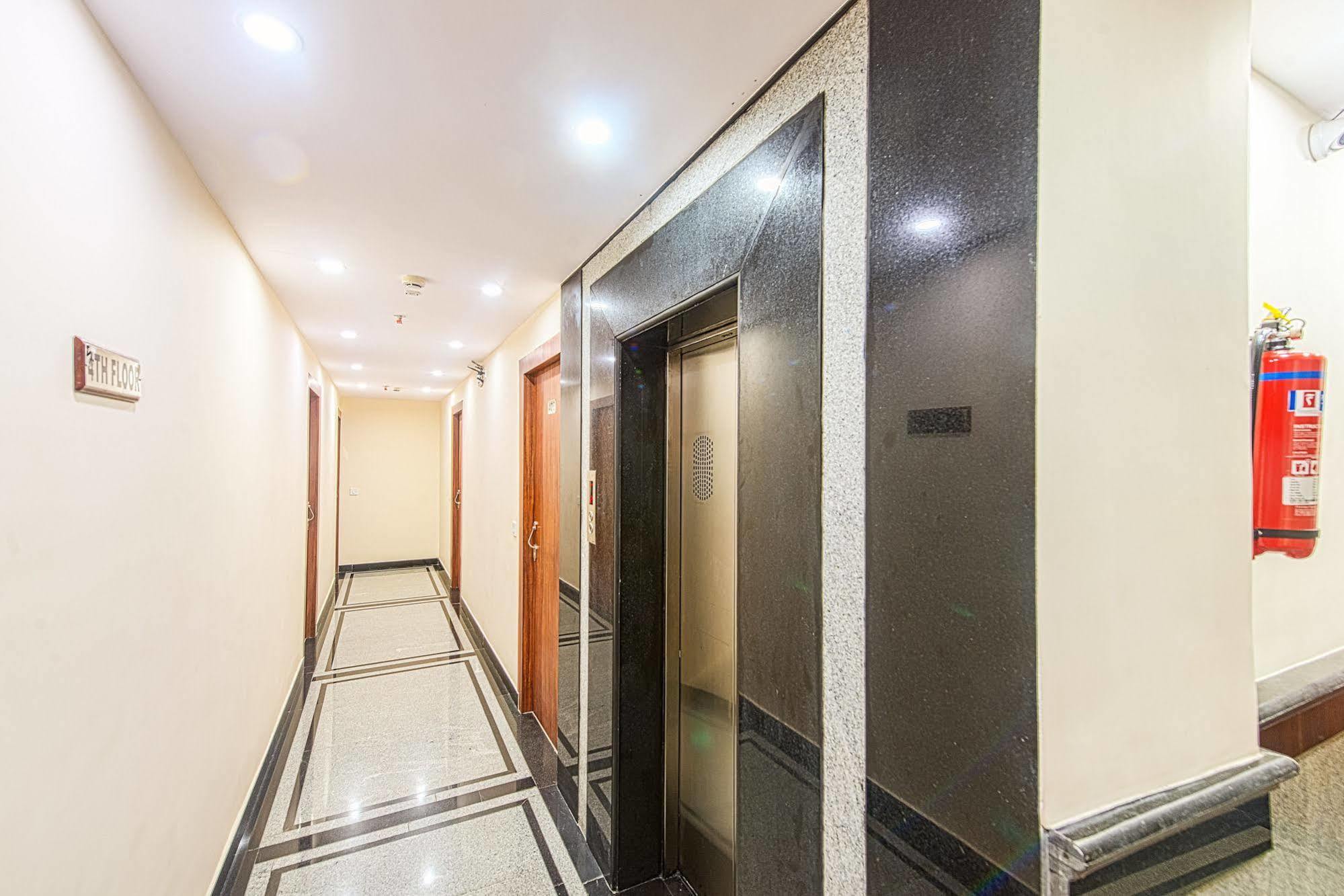 Treebo Globe International Hotel Kolkata Exterior photo